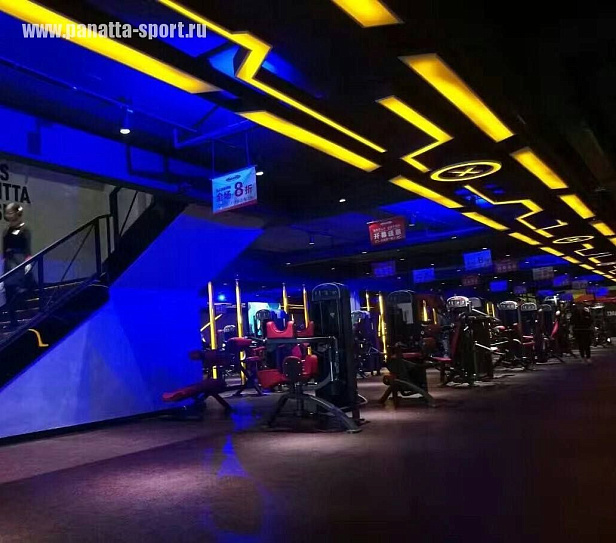 Longgang Fitness Club, Китай